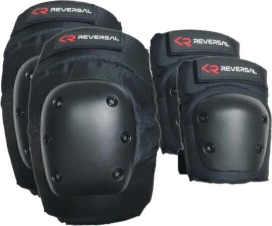 Комплект защиты REVERSAL Skate Pads 2-pack Black